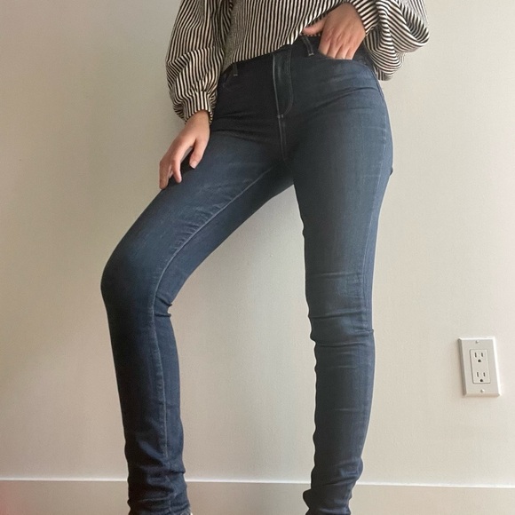 PAIGE  HOXTON ULTRA SKINNY HIGH RISE BLUE JEANS - 25 - Picture 4 of 16